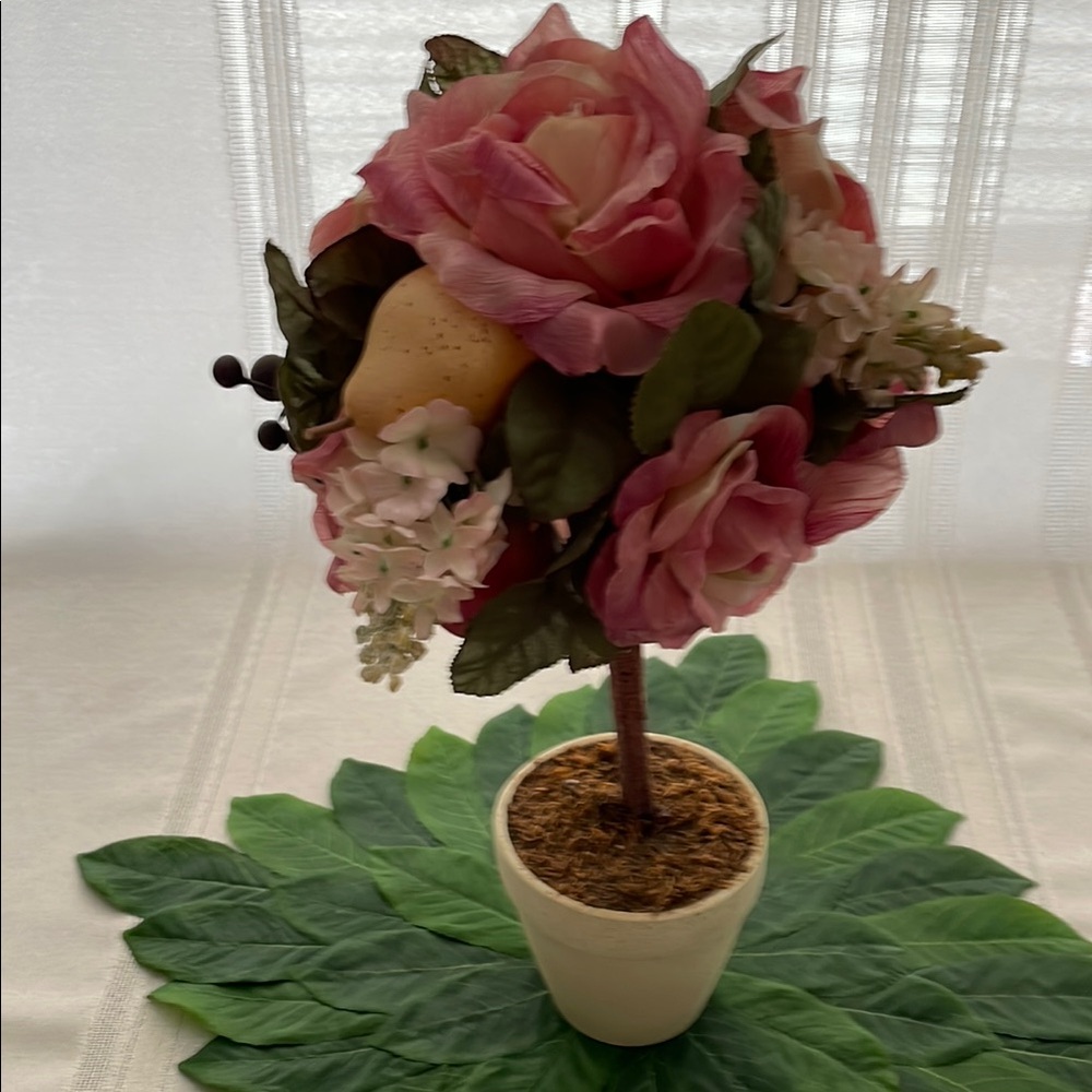 Elegant Pink Floral Topiary
